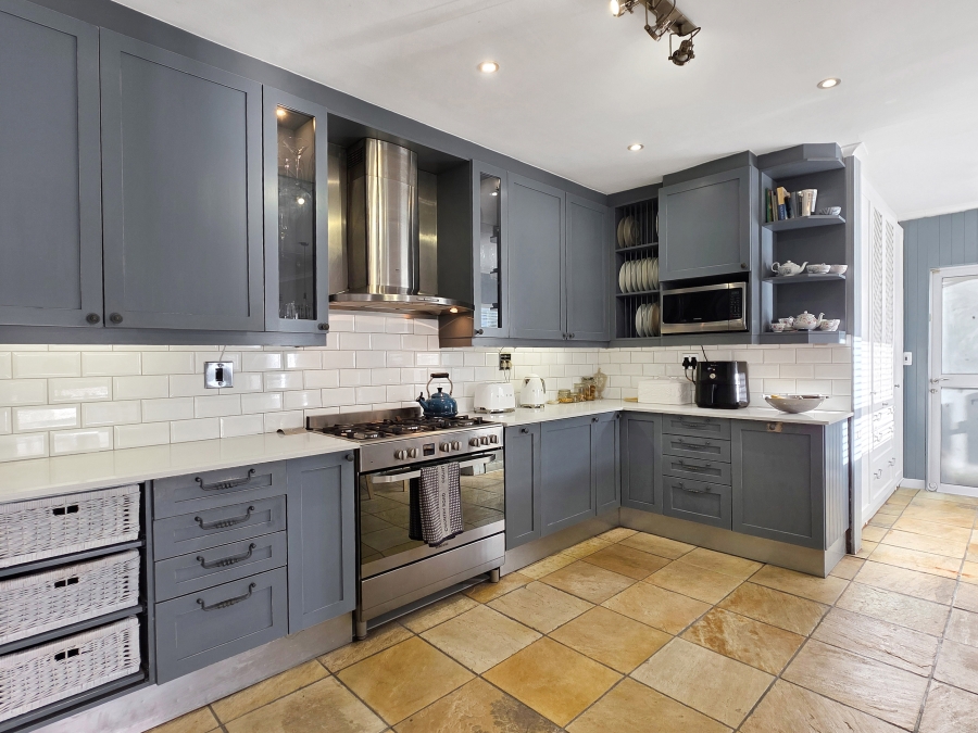 3 Bedroom Property for Sale in Constantia Western Cape